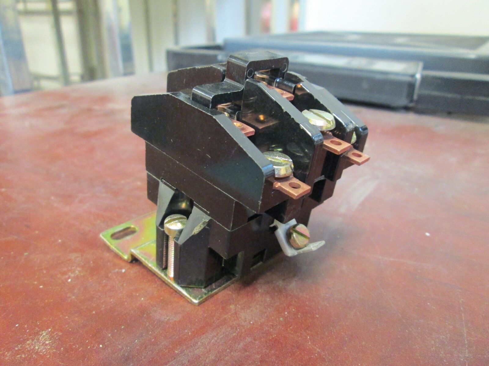 Furnas Contactor 41NB30AJP 24V Coil 600V 25A Used