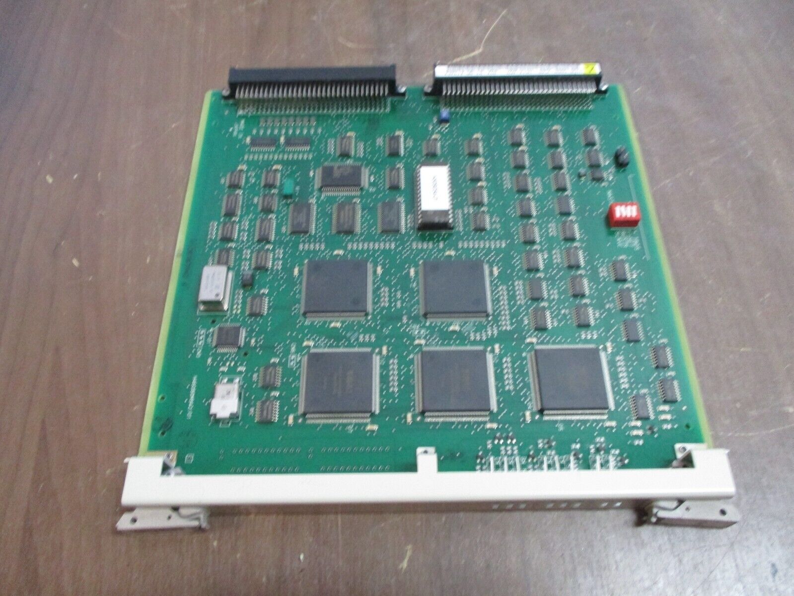 Fujitsu HS Switch 2 Unit SNPQB205AB Iss. 04 FC9612SAM2 / HS1A-AD2 Used