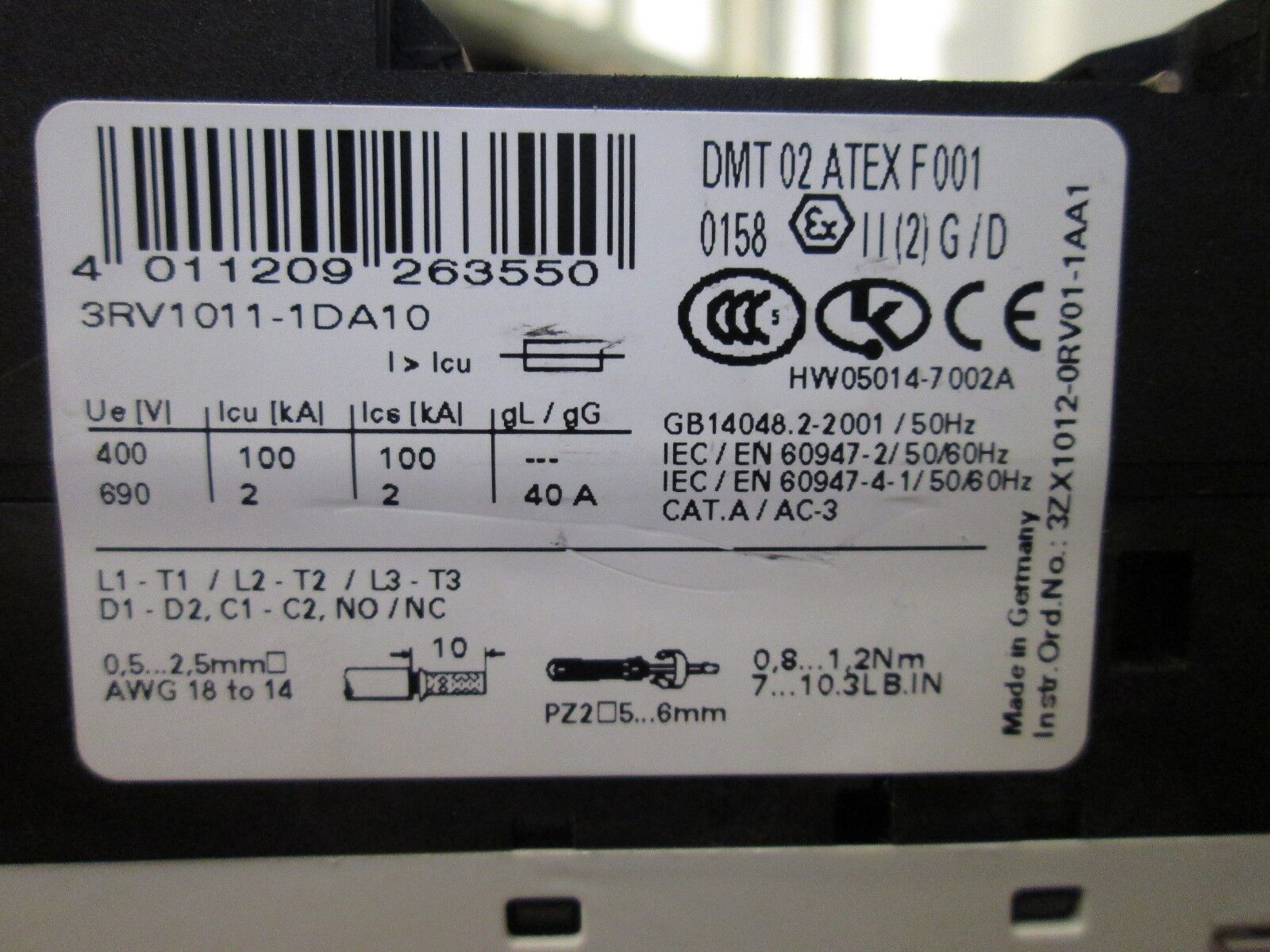 Siemens Motor Starter 3RV1011-1DA10 3RT1015-1AK61 2.2-3.2A Used