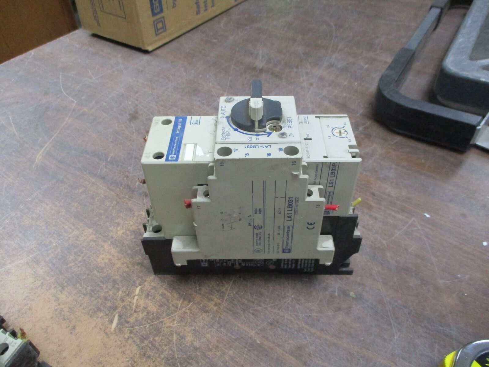 Telemecanique Integral 18 Starter LD1 LB030 115-120V Coil 18A  600V  Used