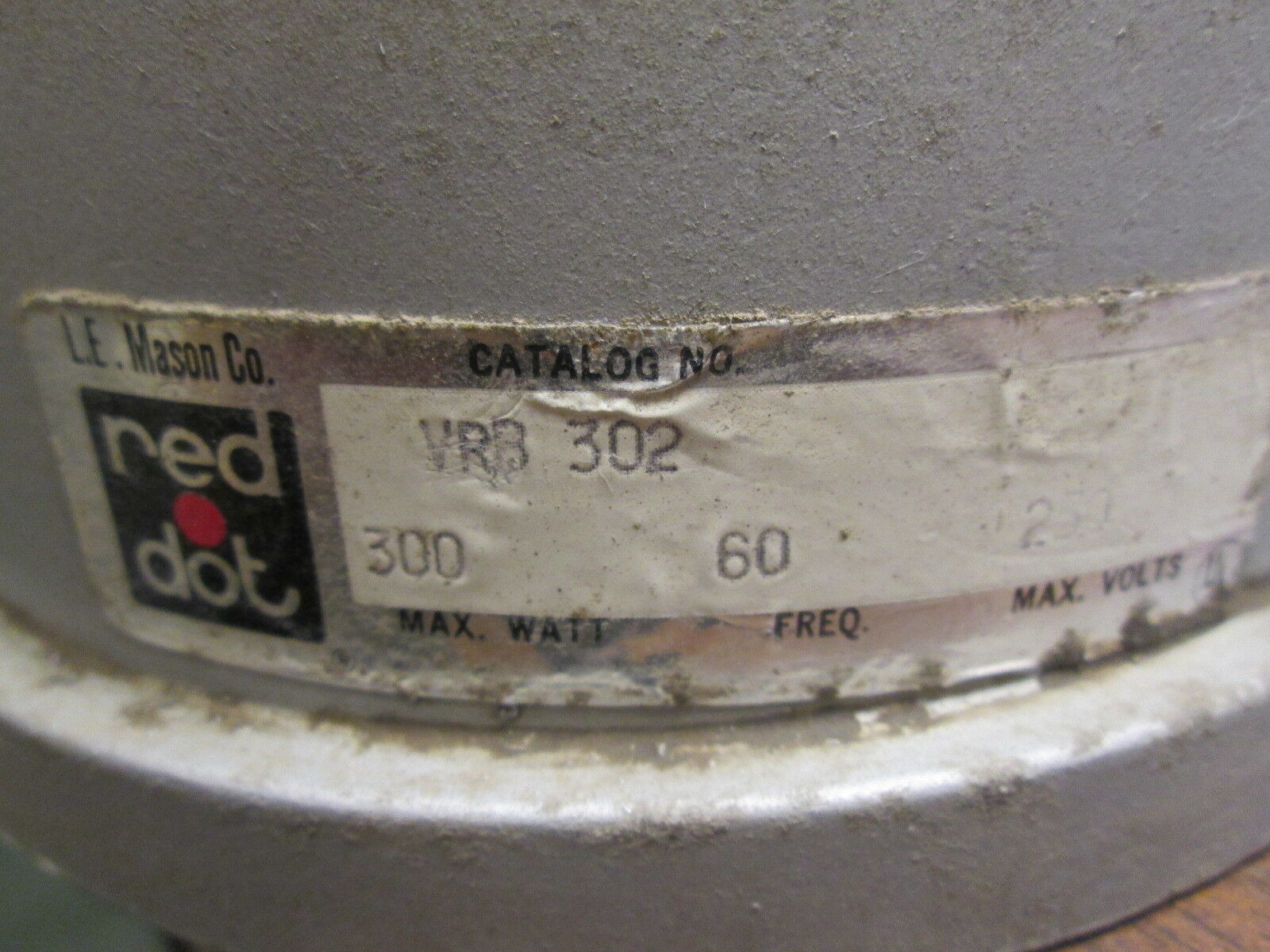 Red Dot Light VRB-302 300W 60Hz Used