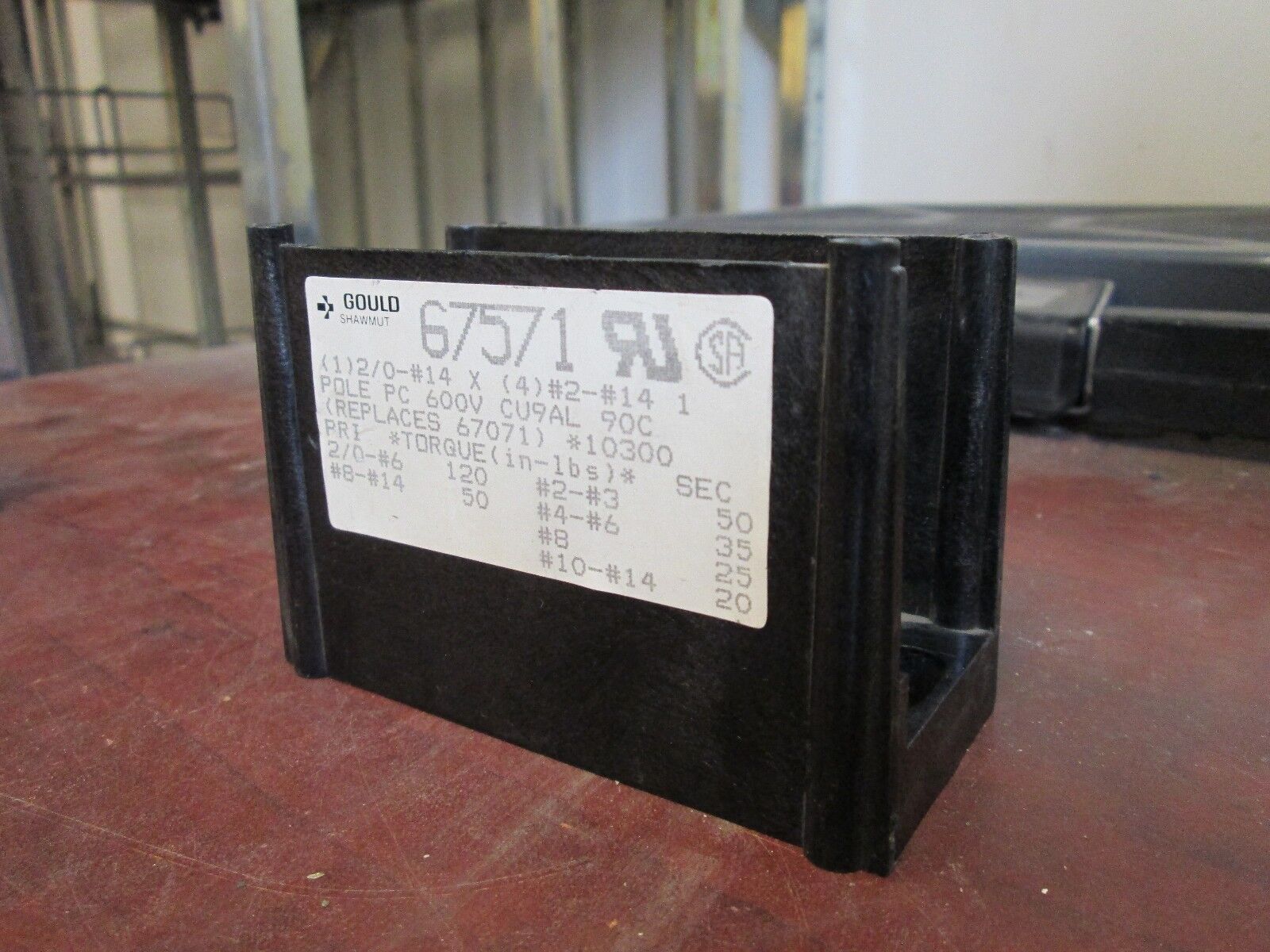 Gould/Ferraz Shawmut Power Distribution Block 67571 Line: (1) 2/0 - #14 Used