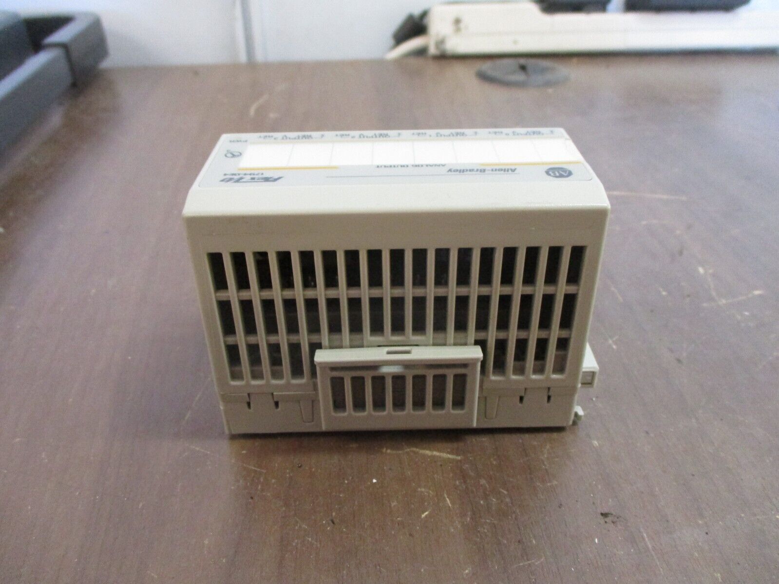 Allen-Bradley Analog Output Module 1794-OE4 Used