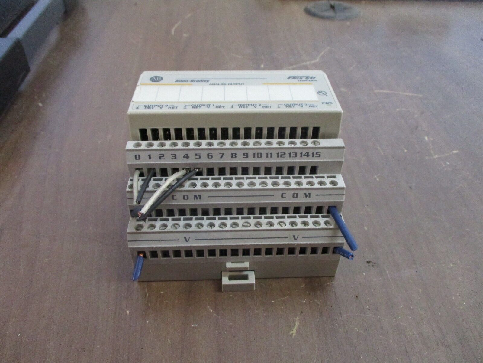 Allen-Bradley Analog Output Module 1794-OE4 Used