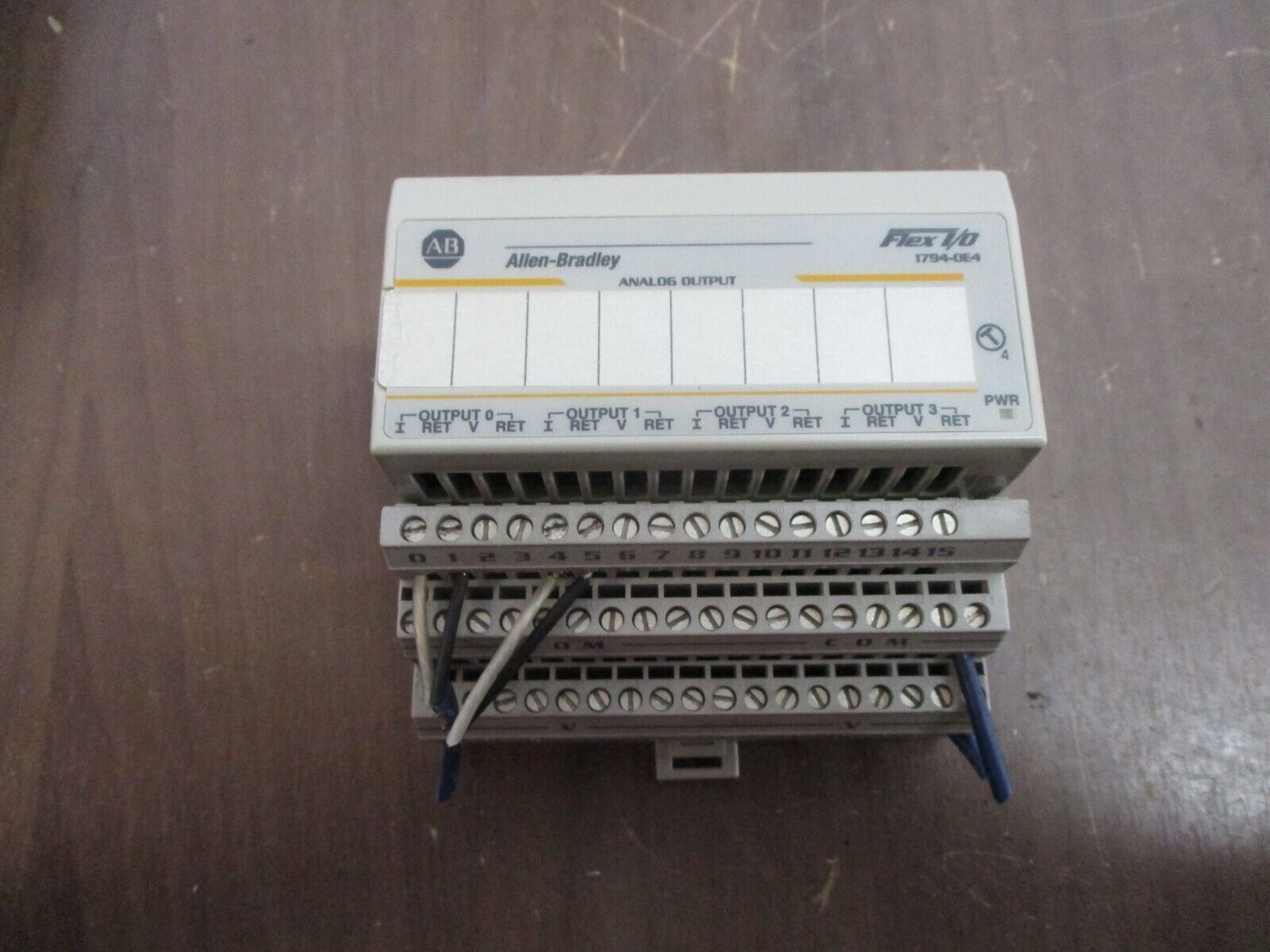 Allen-Bradley Analog Output Module 1794-OE4 Used