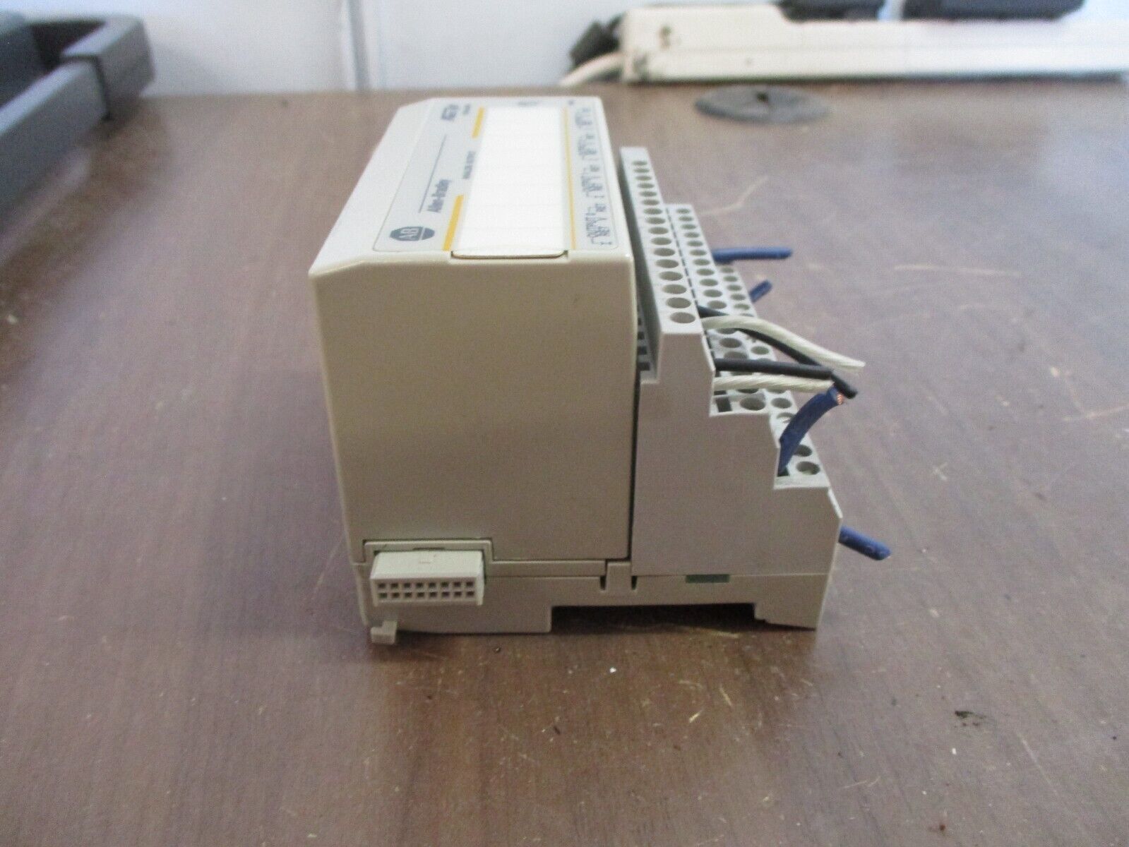 Allen-Bradley Analog Output Module 1794-OE4 Used
