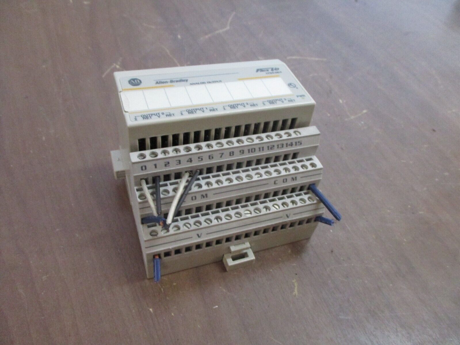 Allen-Bradley Analog Output Module 1794-OE4 Used
