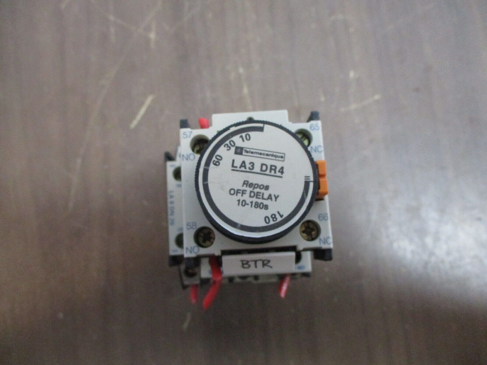 Telemecanique Time Delay Relay LA3 DR4 Off Delay: 10-180s 120V Coil 10A 600V