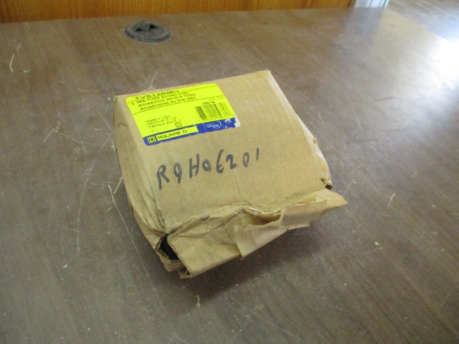 Square D Remote Monitor TVS12RMU *Damaged Box* New Surplus