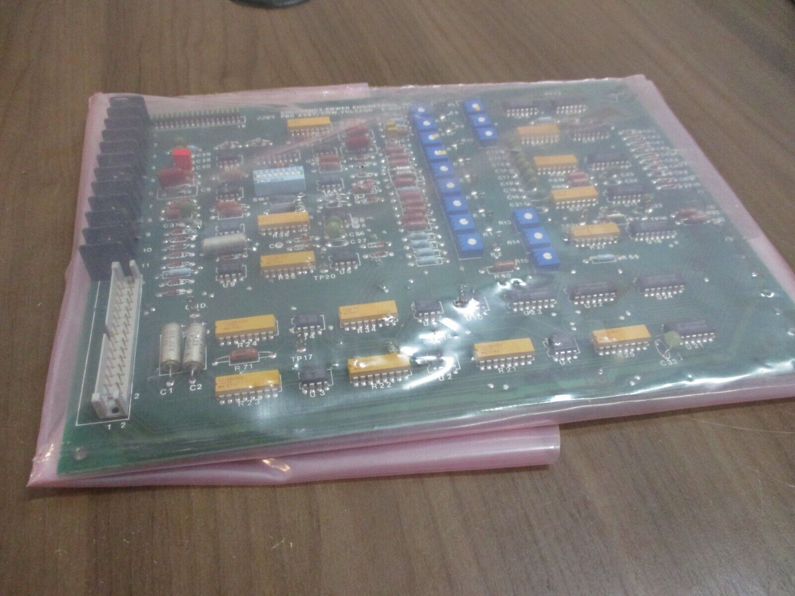 Emergency Power Engineering Low Voltage Board 5-00275-00 B, PLQ *No Box* Used