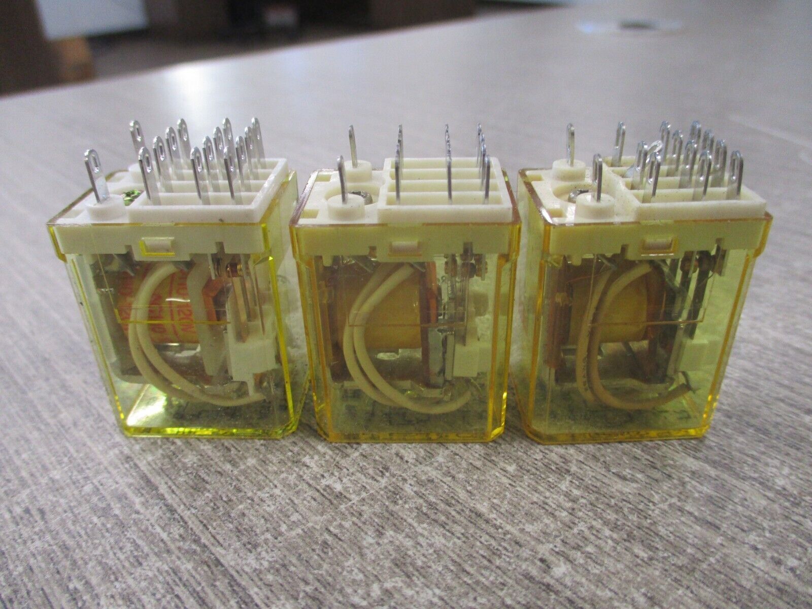 idec Relay RY4S-U 120VAC *Lot of 3* Used