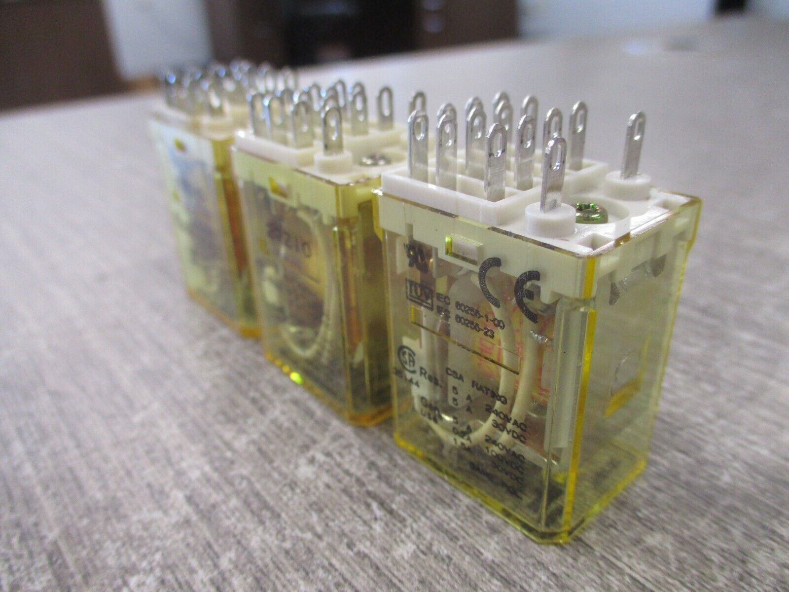 idec Relay RY4S-U 120VAC *Lot of 3* Used