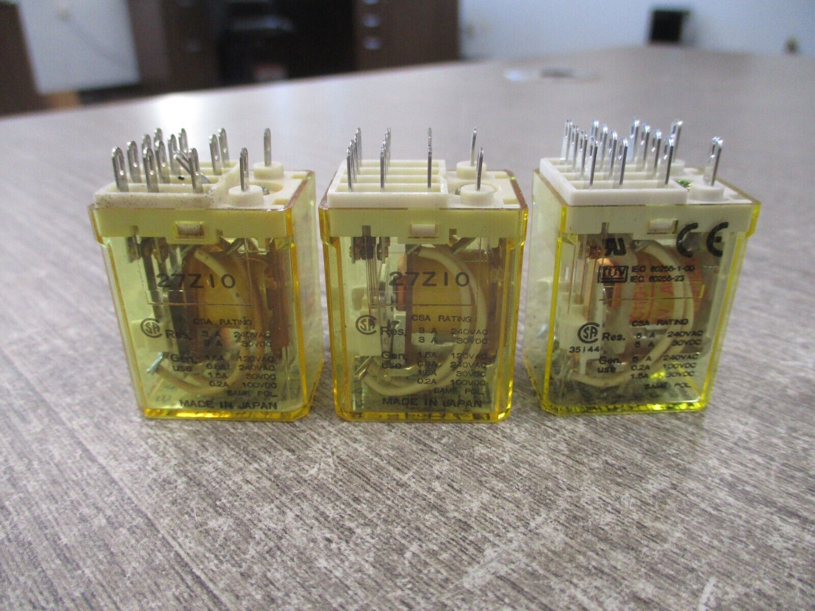 idec Relay RY4S-U 120VAC *Lot of 3* Used