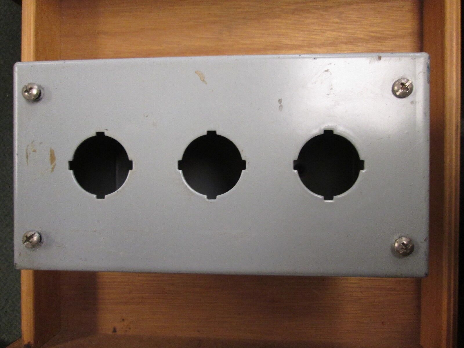 Hammond Double Deep Push Button Station 1437C 3 Hole Used