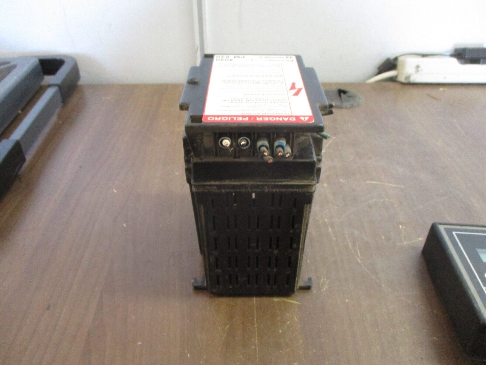 Square D PowerLogic Power Meter w/ Display 3020 PM-620 / 3020 PMD-32 *No Cable*