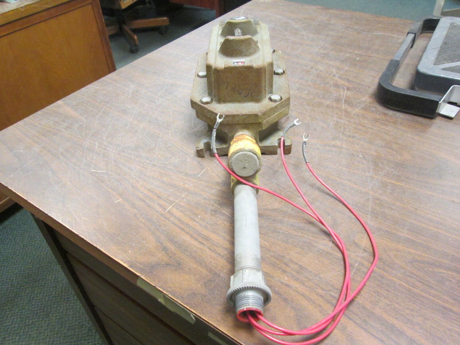 Cutler-Hammer Explosion Proof Push Button Station 10250H1751A 2-Position Used