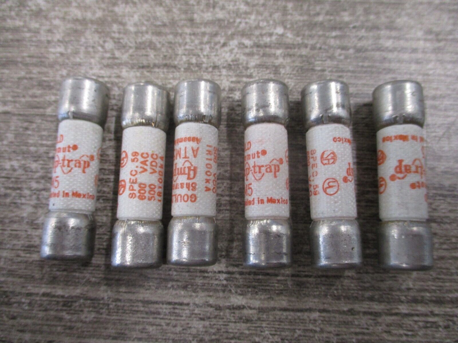 Gould Shawmut Amp-Trap Fuse ATM5 5A 600V *Lot of 6* Used