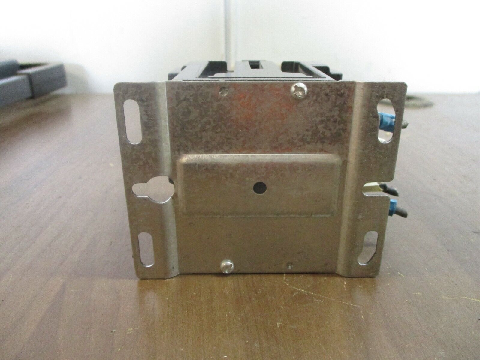 Siemens Lighting & Heating Contactor LEN00B400***A 120V Coil 20A 600V Used