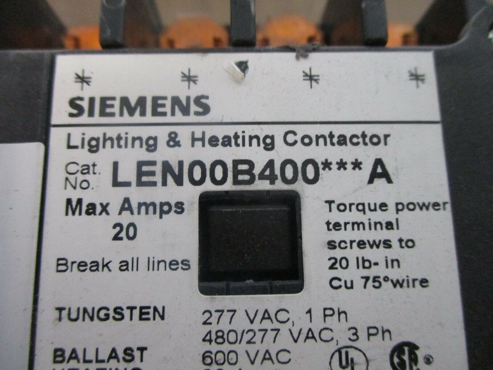 Siemens Lighting & Heating Contactor LEN00B400***A 120V Coil 20A 600V Used