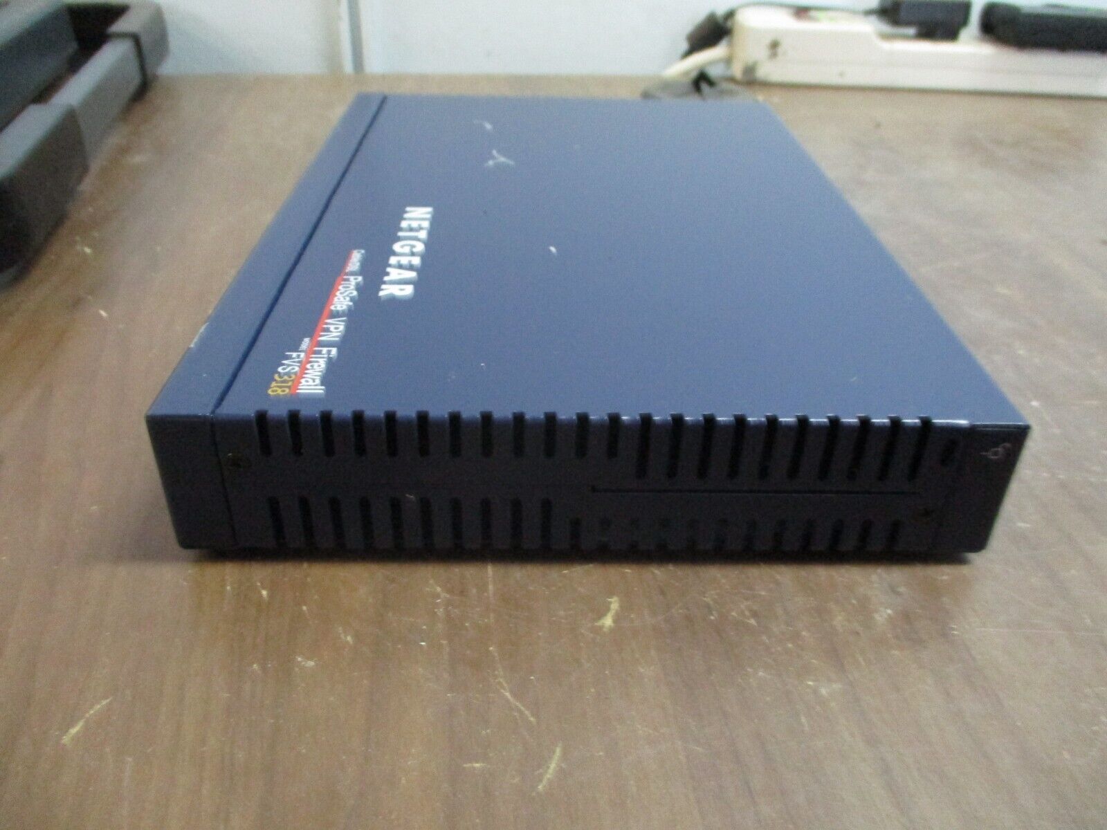 Netgear ProSafe VPN Firewall FVS318 8-Port Used