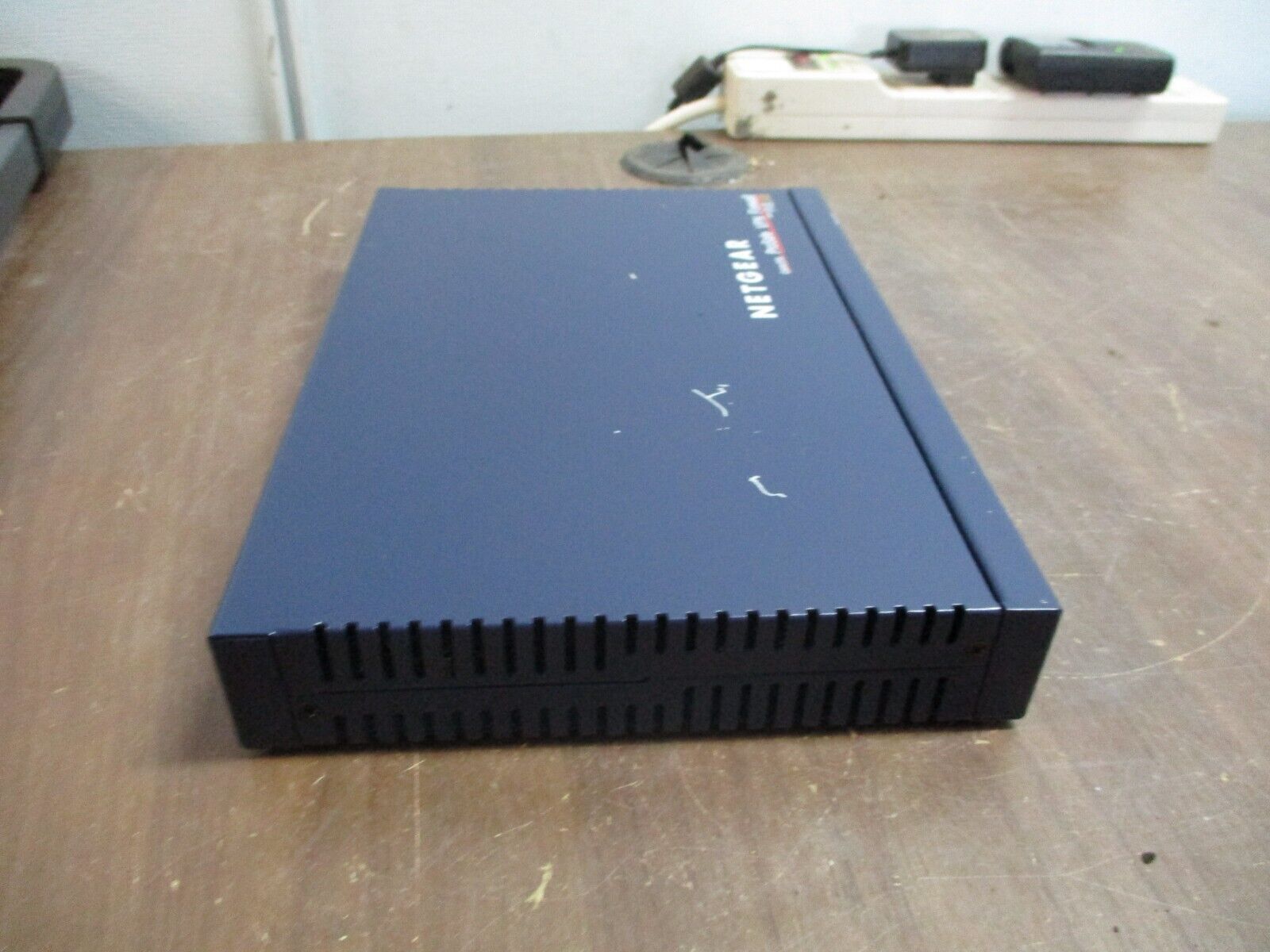 Netgear ProSafe VPN Firewall FVS318 8-Port Used