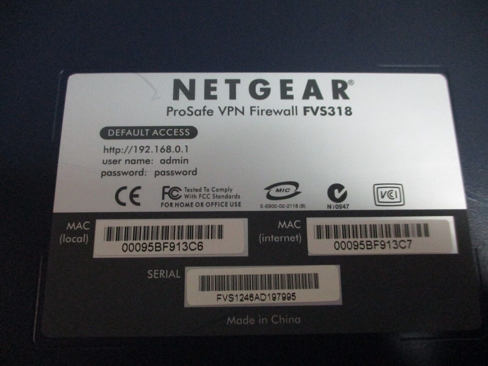 Netgear ProSafe VPN Firewall FVS318 8-Port Used