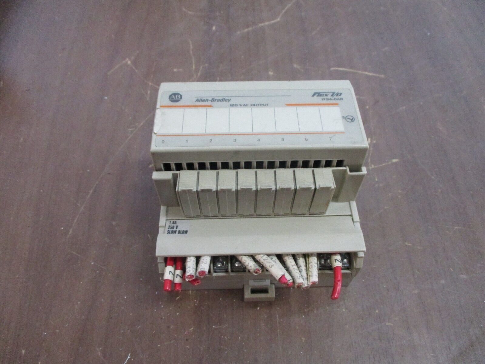 Allen-Bradley Flex I/O Input Module 1794-OA8 120VAC *Cracked* Used