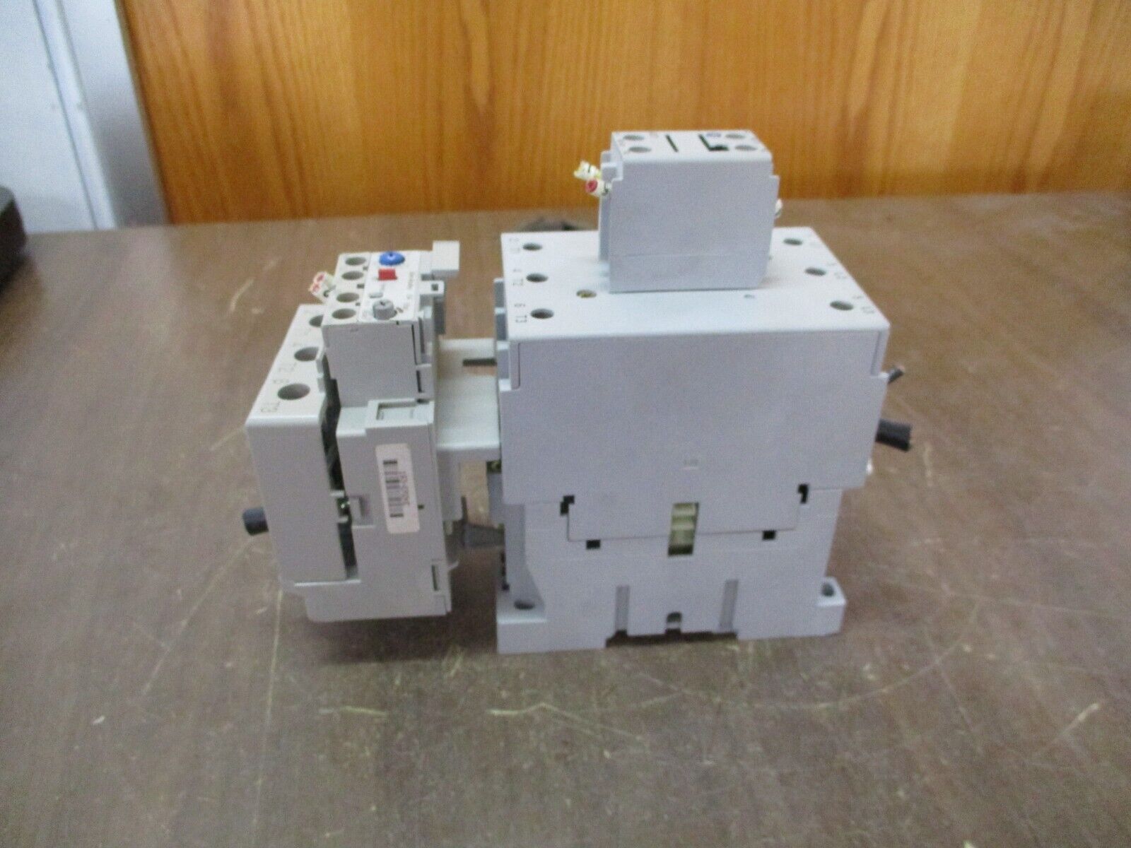 Allen-Bradley Starter 100-C72*00 / 193-EA2KE 120V Coil Trip: 26-85A 600V Used