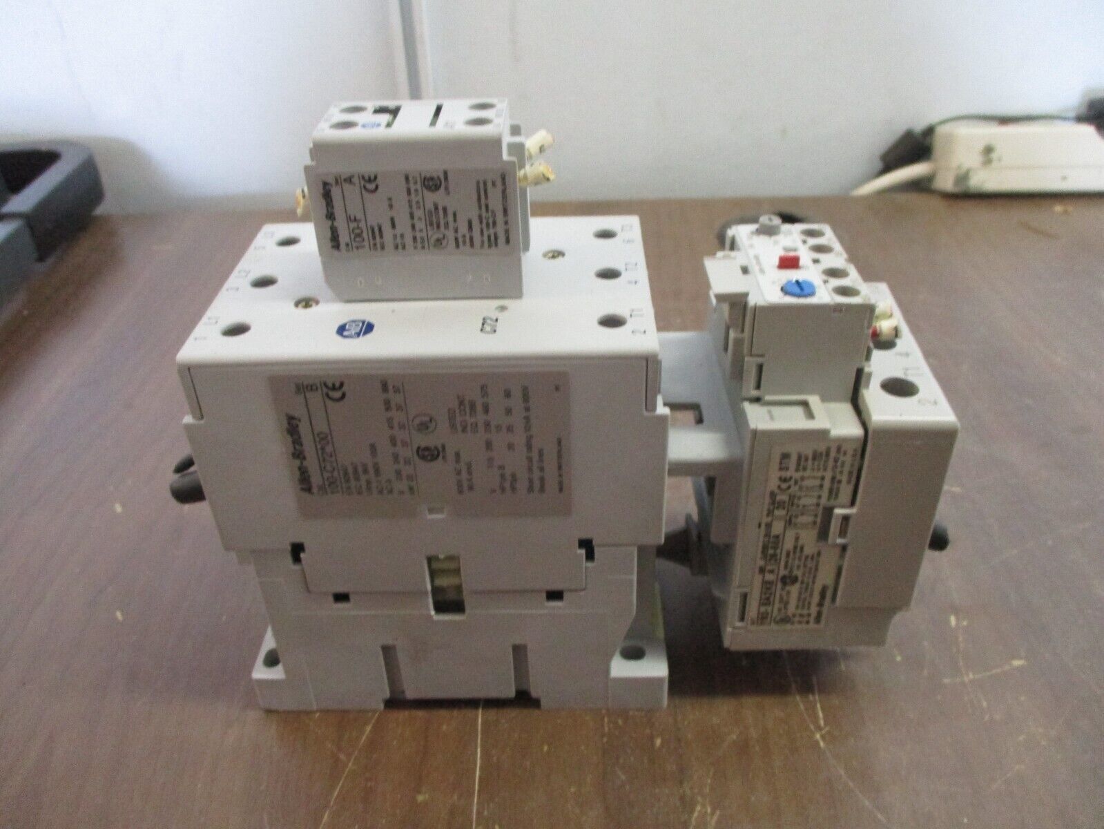 Allen-Bradley Starter 100-C72*00 / 193-EA2KE 120V Coil Trip: 26-85A 600V Used