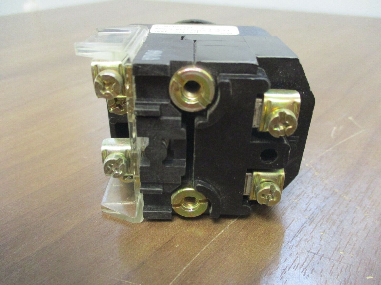 Allen-Bradley Illuminated Push Button 800T-PT16 120V 50/60Hz White Used