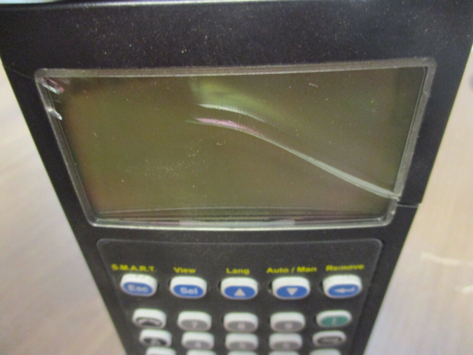 Allen-Bradley Keypad 20-HIM-A3 Ser. A F/W: V 3.006 12VDC 140mA *Cracked* Used