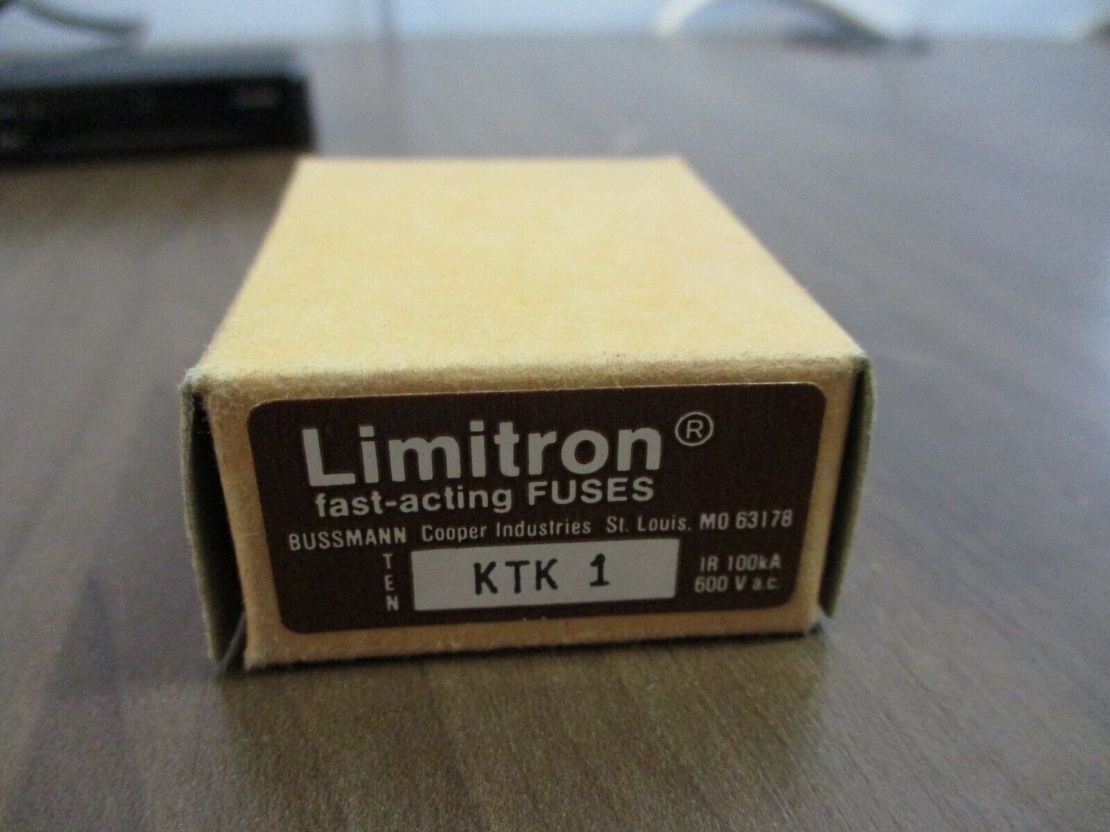 Bussmann Limitron Fuse KTK1 1A 600V *Box of 10* New Surplus