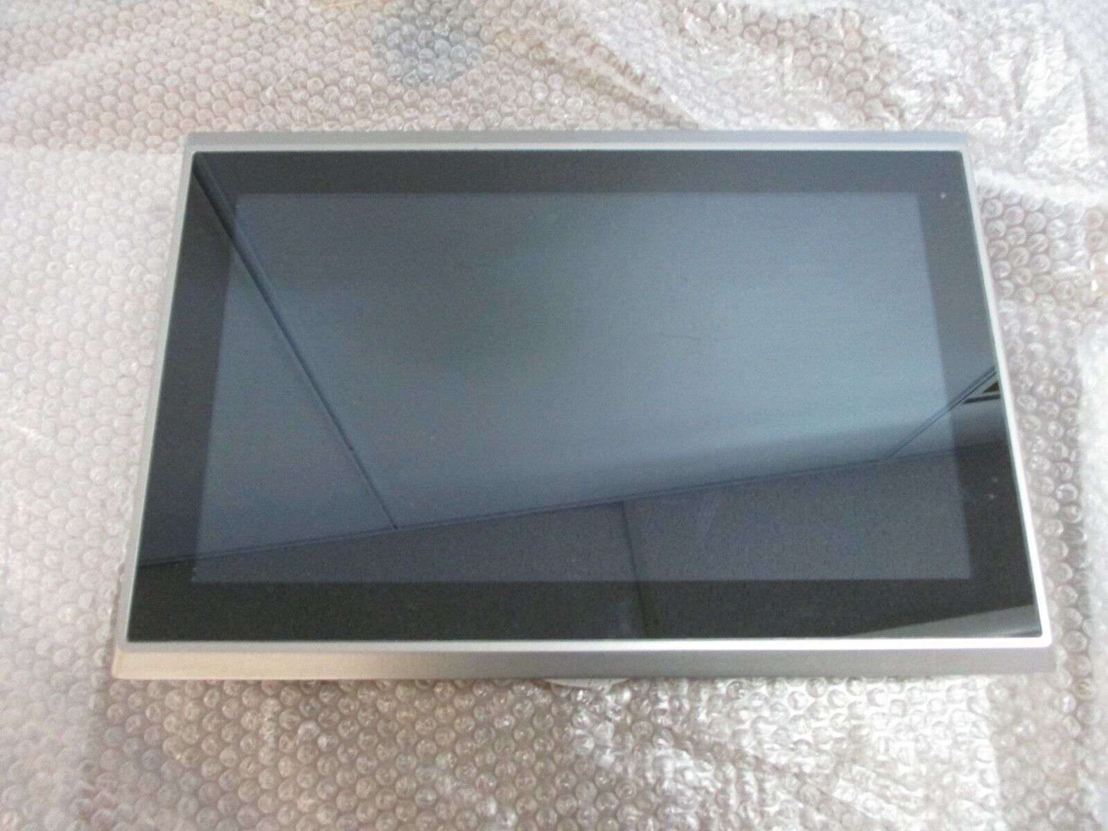 AIS Industrial P-Cap Touch Monitor ITM-TMNA0U-16AC-0FHD Size: 15.6" TFT LCD Used