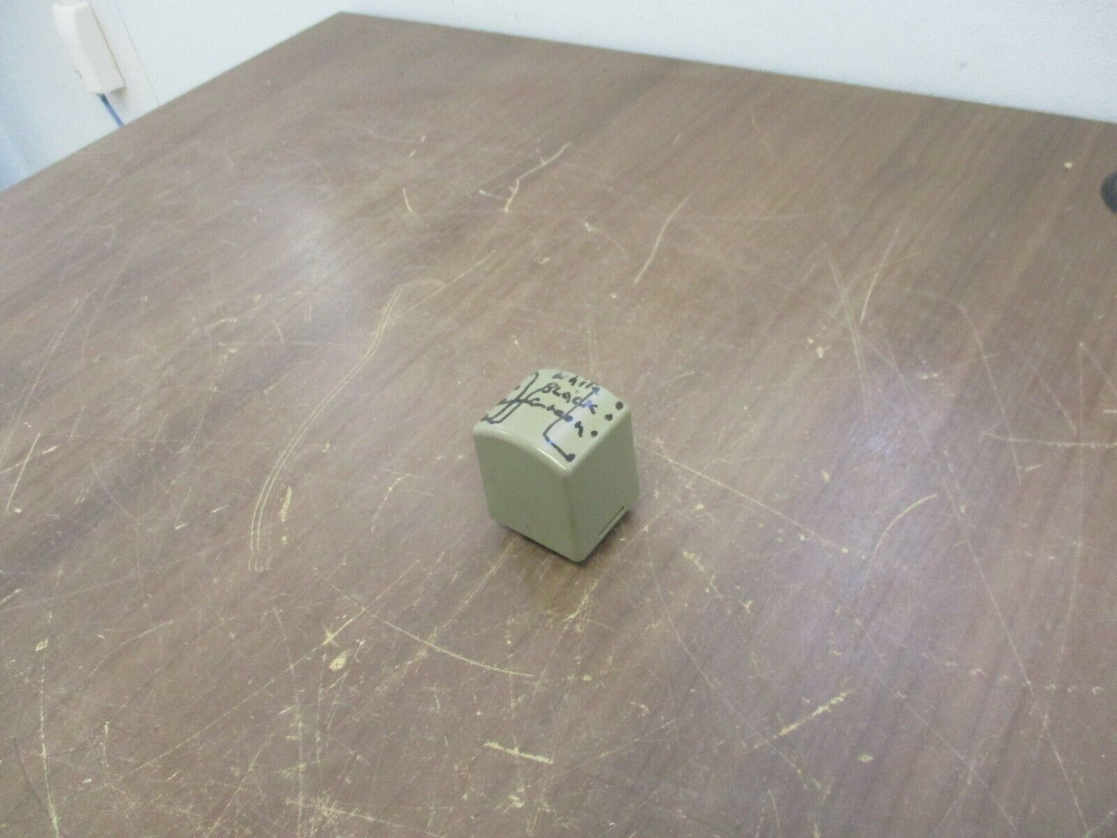 ECA Photoswitch/Electromechanical Relay 8-530 120V 5A Used