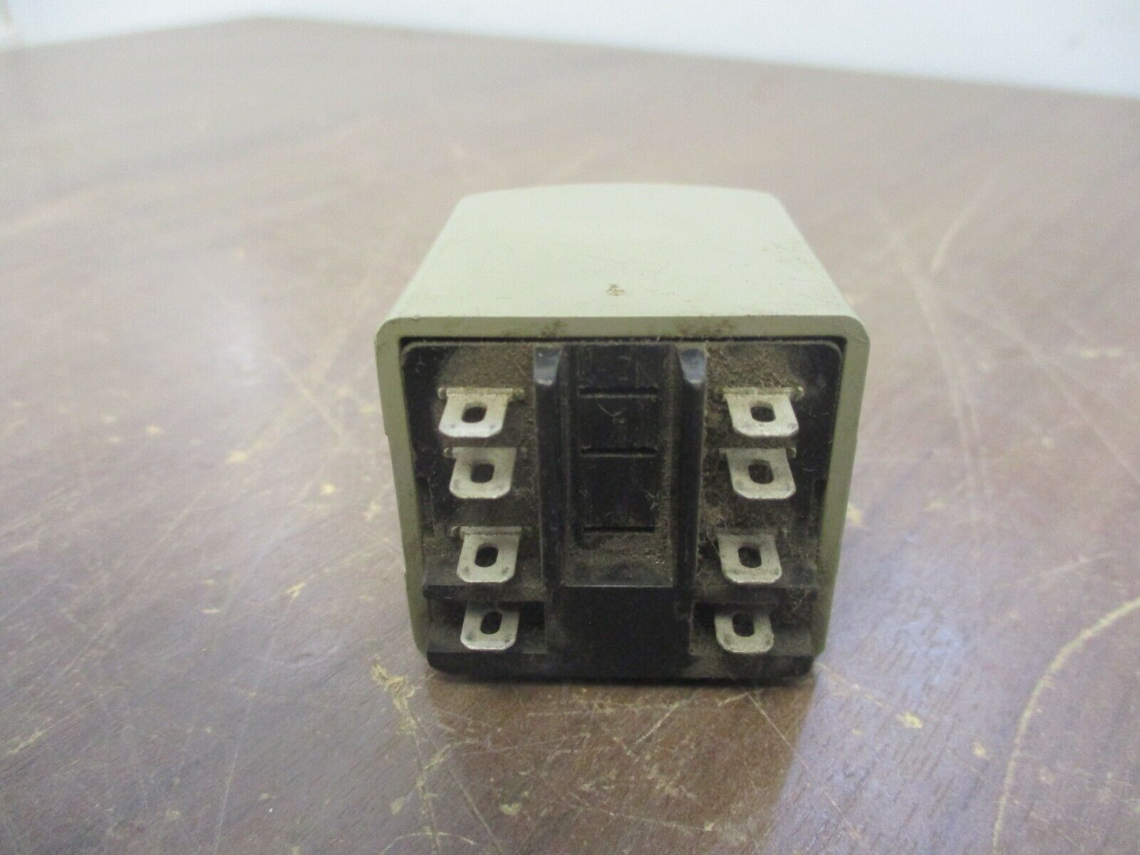 ECA Photoswitch/Electromechanical Relay 8-530 120V 5A Used