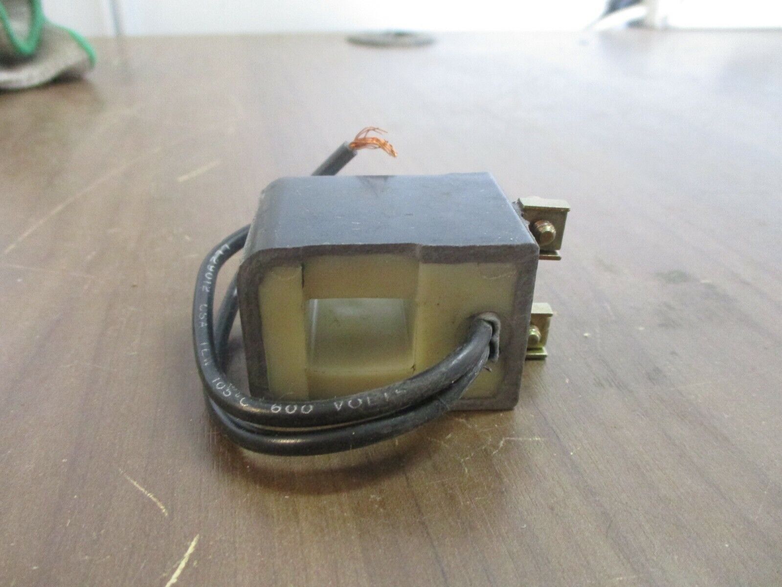 GE Magnetic Coil 15D1G002 115V 60Hz New Surplus