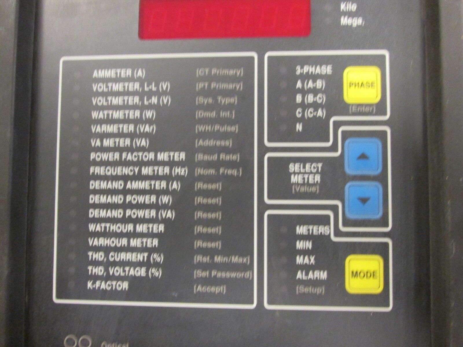 Square D Power Logic Circuit Monitor 3020 CM-2250 100-264 VAC 50/60Hz Used