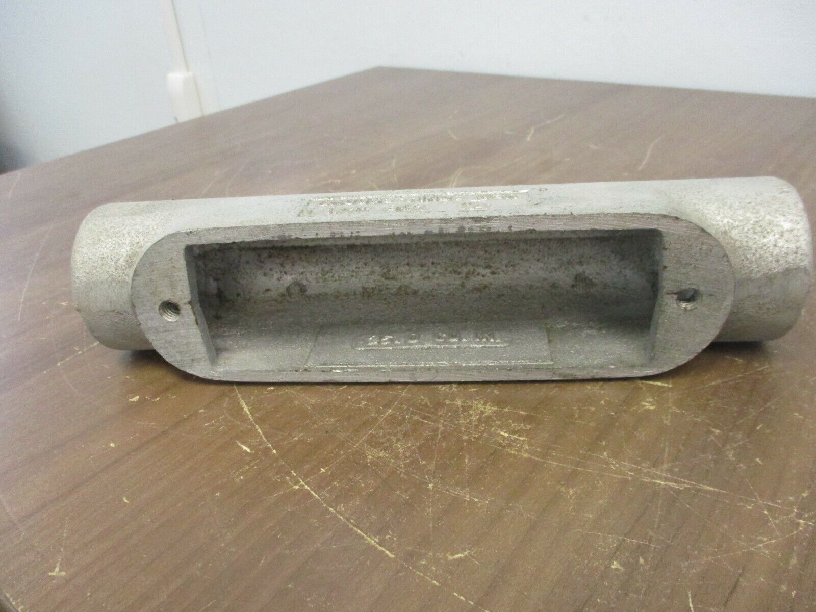Crouse-Hinds Conduit Body BC4 Size: 1-1/4" Used