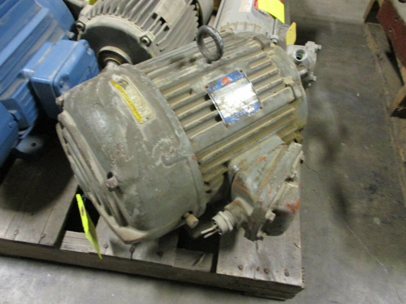 Louis Allis Induction Motor 2750230 3HP 220/440V 8.8A 1200RPM 3 Ph 60Hz Used