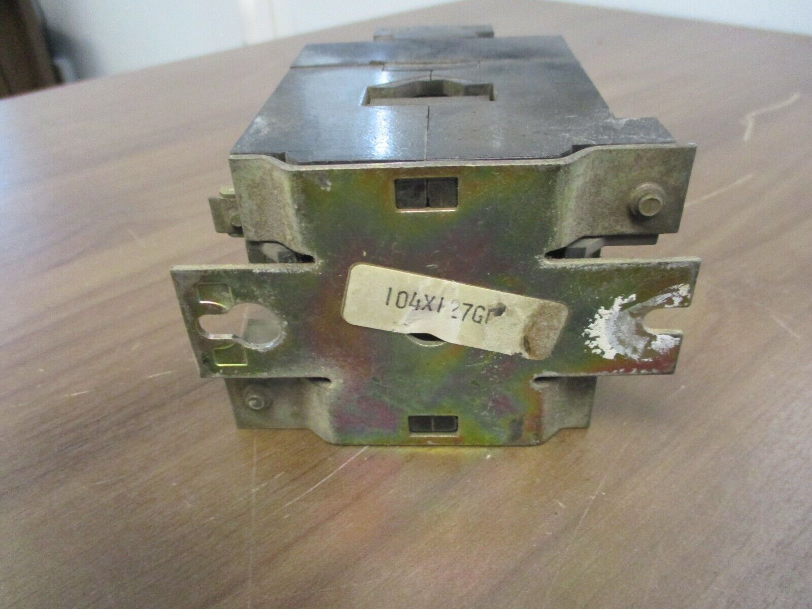 GE Relay CR120B 000** 120V Coil 600V Used