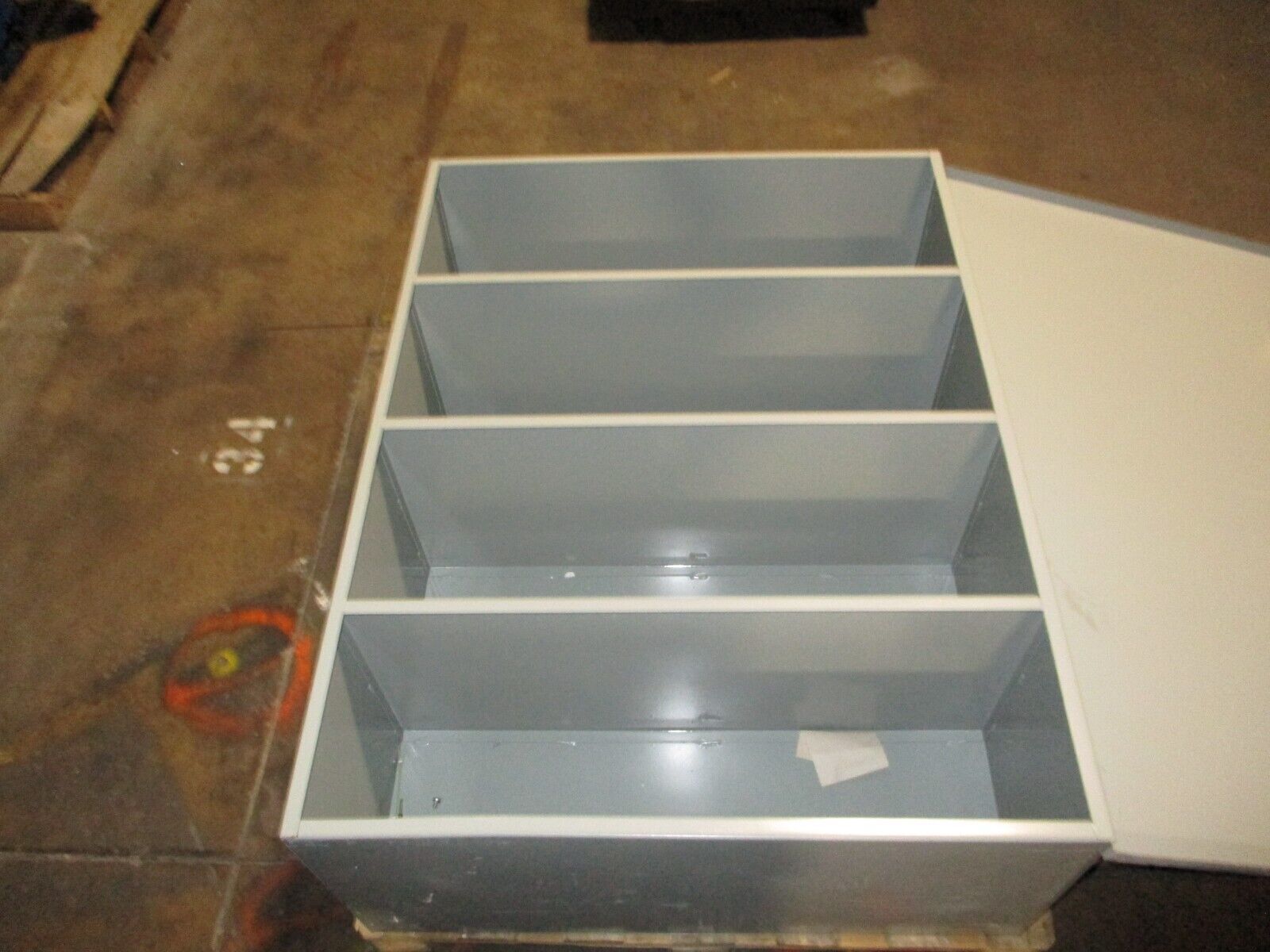 Misc. Brand Metal Storage Cabinet Size: 48" x 36" x 16" 4-Shelf Used