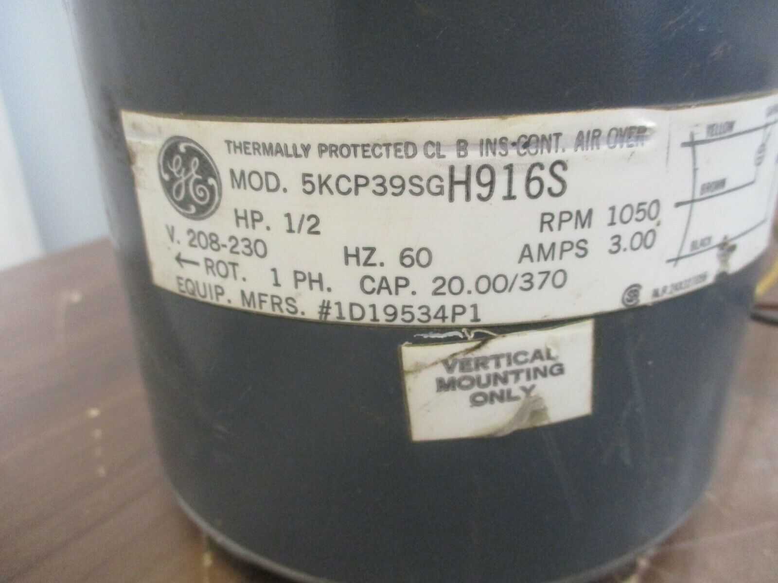 GE AC Motor 5KCP39SGH916S 1/2HP 1050RPM 208-230V 3.00A 1Ph 60Hz Used