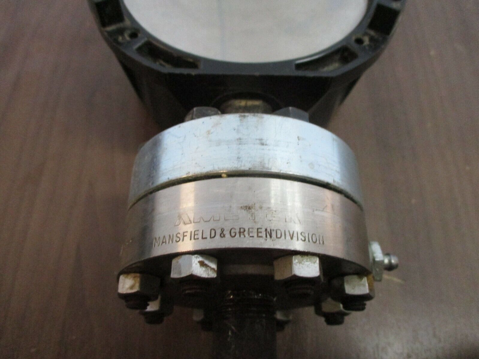 USG Solfrunt Pressure Gauge w/ Diaphragm Seal Range: 0-2500PSI Used
