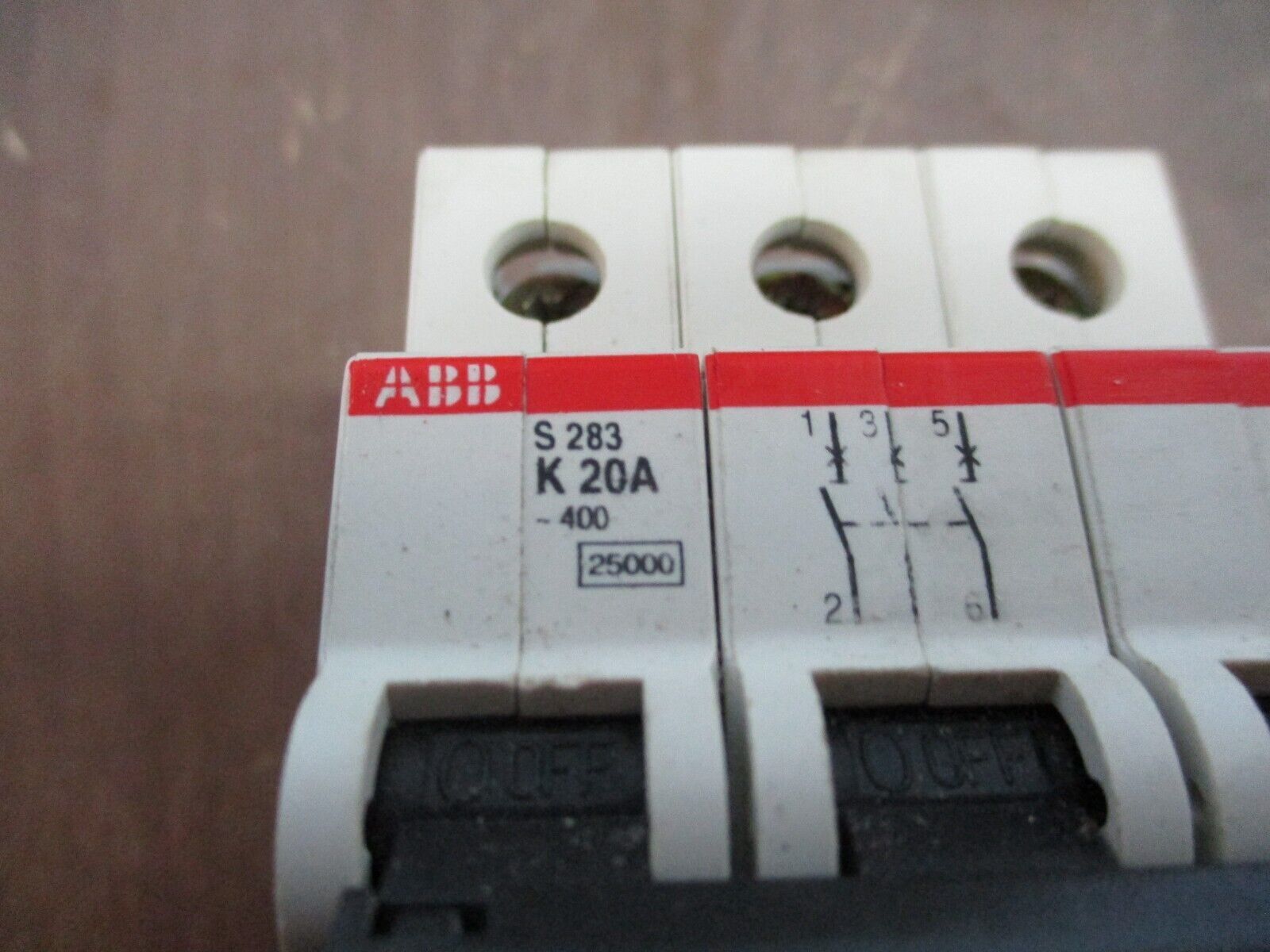 ABB Circuit Breaker S 283 K 20A 20A 277/480V 3P Used