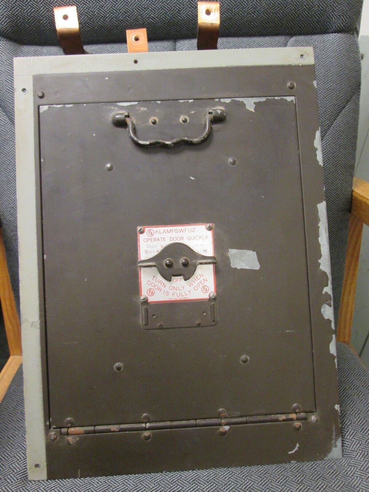 Frank Adams Pullout Disconnect Switch 200A 230V 30HP 3Ph Used