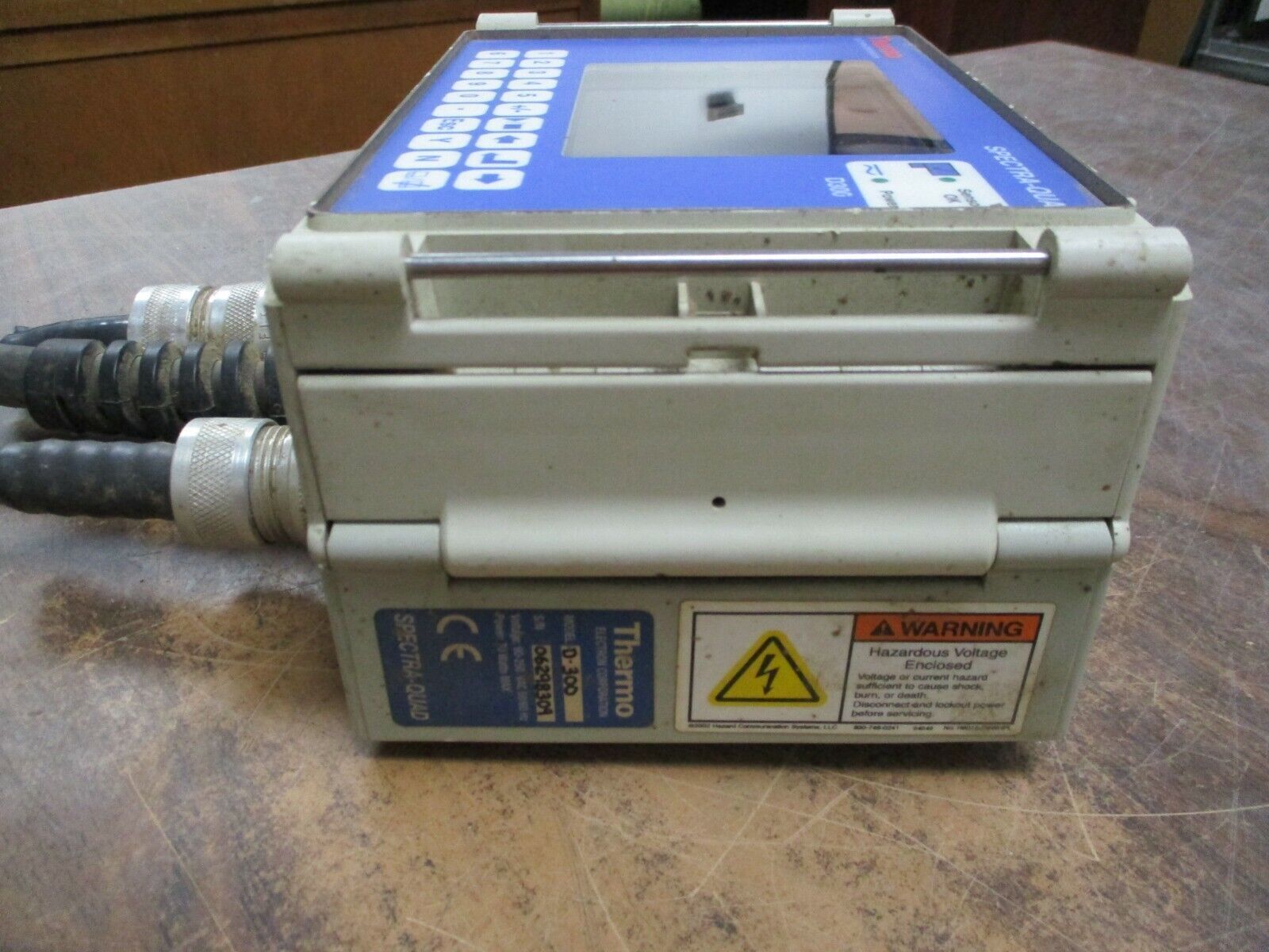Thermo Electron Spectra-Quad Operator Interface D-300 90-250V 50/60Hz 70W Used