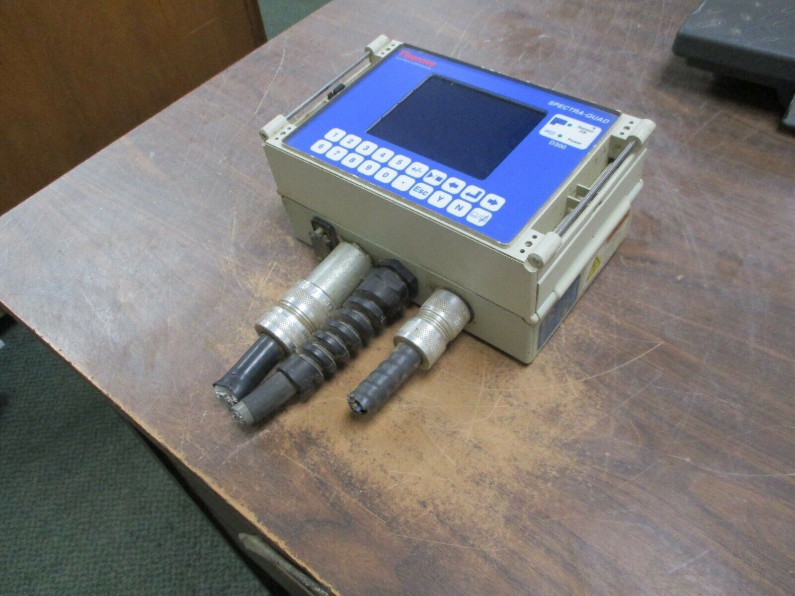 Thermo Electron Spectra-Quad Operator Interface D-300 90-250V 50/60Hz 70W Used