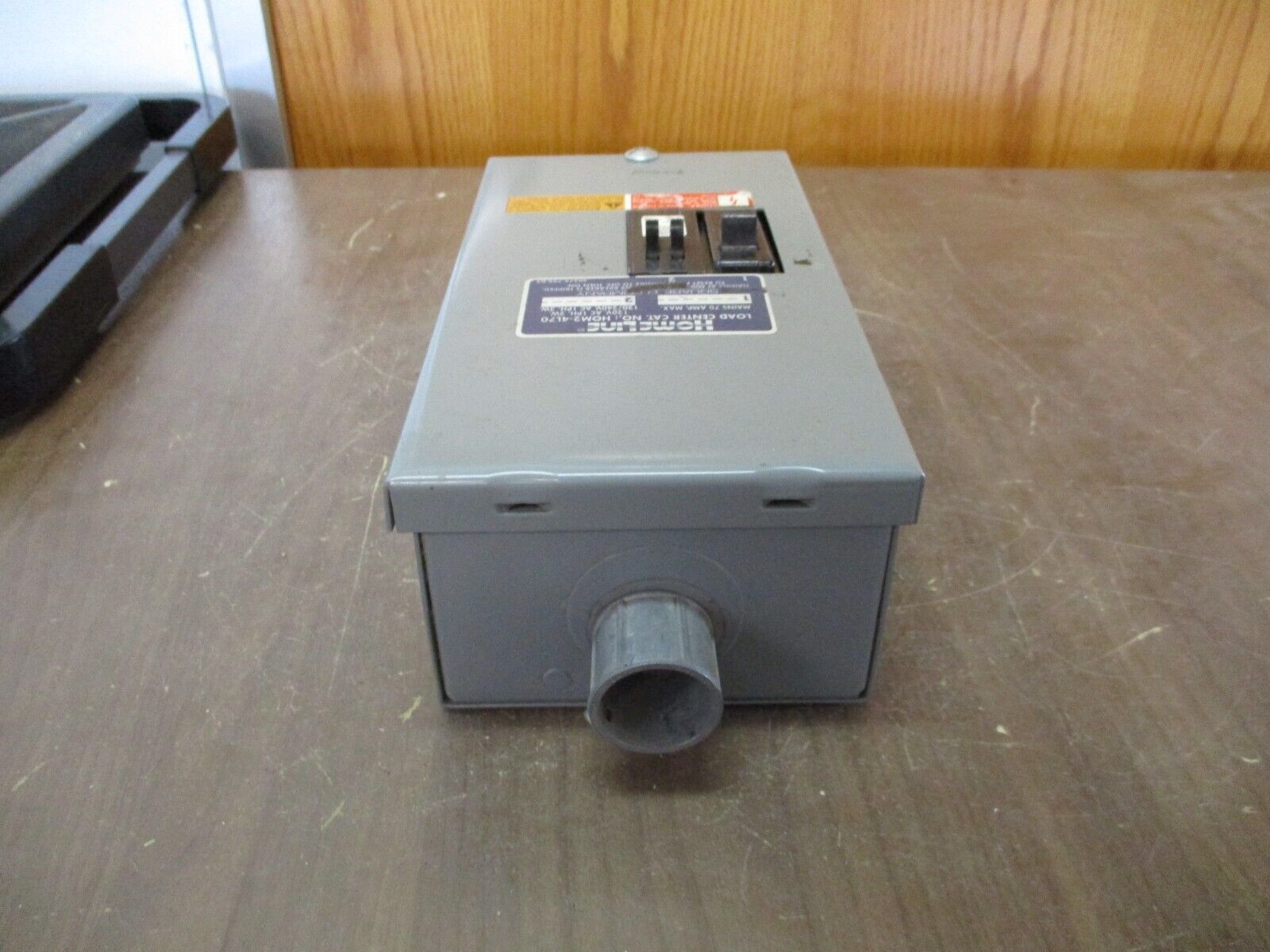 Square D Home Line Load Center HOM2-4L70 70A 120/240V 1Ph Used
