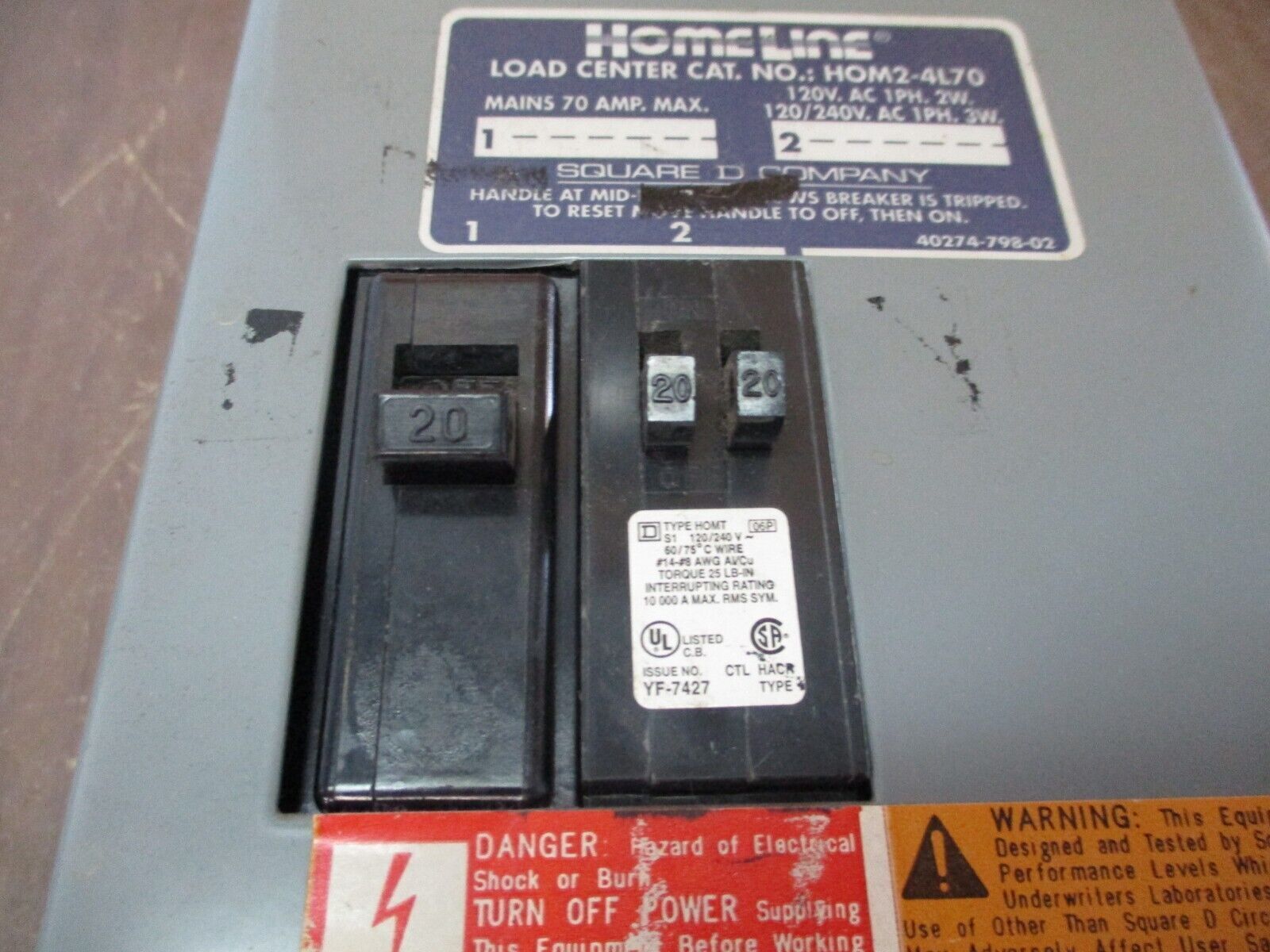 Square D Home Line Load Center HOM2-4L70 70A 120/240V 1Ph Used
