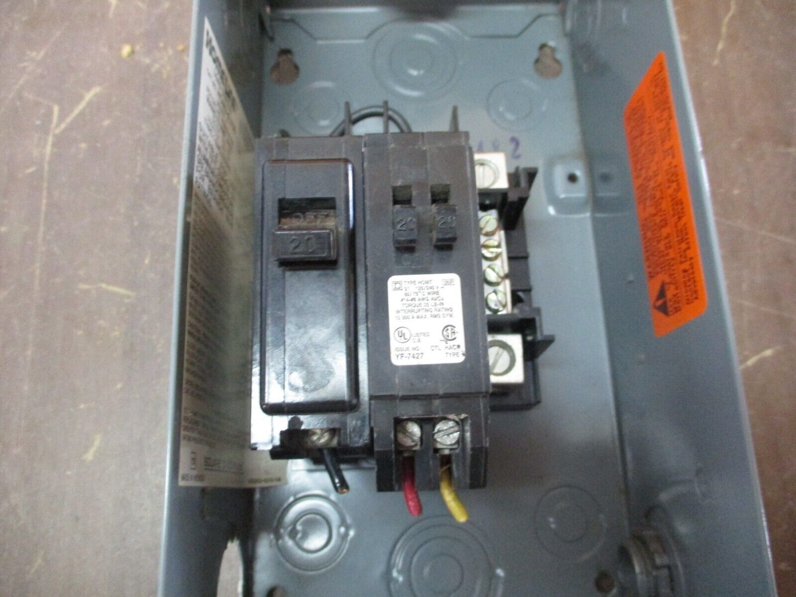 Square D Home Line Load Center HOM2-4L70 70A 120/240V 1Ph Used